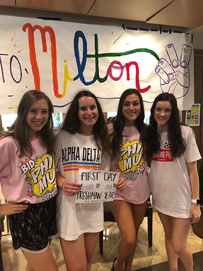 Roxy’s (left) first day of college with friends on her floor in Milton Daniel Residence Hall